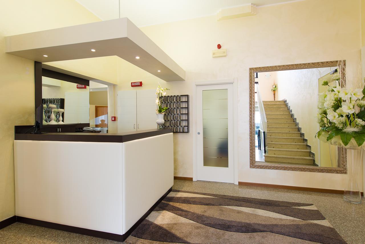 Hotel Galassia Rimini Exterior foto